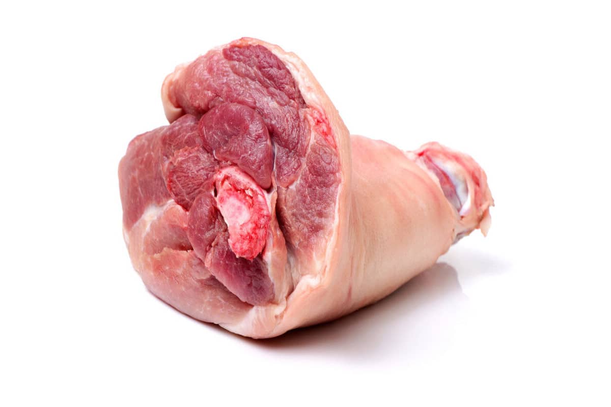 Sie haben noch nie eine bessere Schweinshaxe probiert. Bei uns zu Hause verschwindet es in 2 Minuten vom Tisch.