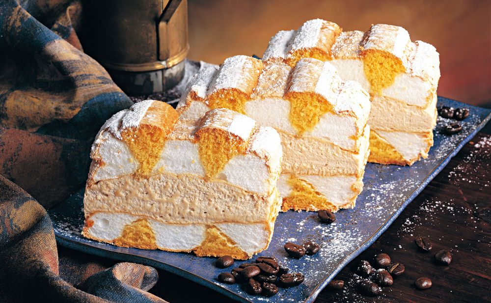 Ursprünglich für einen Kardinal kreiert, möchte heute jeder wenigstens ein Stück davon haben. Es handelt sich um eine Kombination aus zwei Massen und Creme