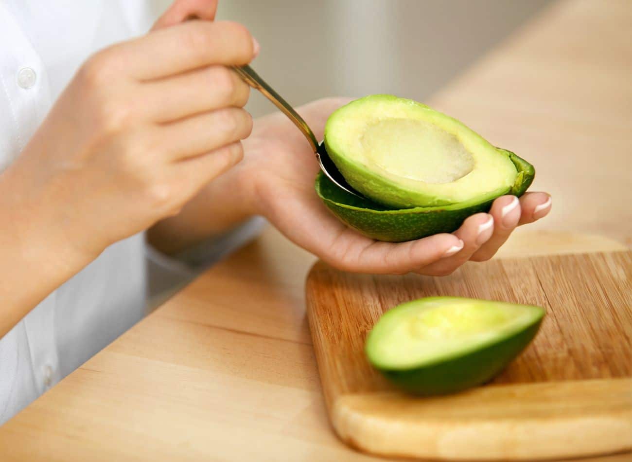 Dies beschleunigt die Reifung der Avocado und erspart einem verbrannten Topf. Nur wenige Menschen kennen alle seine Verwendungsmöglichkeiten.