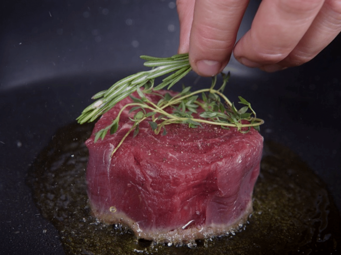 Schweinefilet mit Kokosnuss und Curry: ein Rezept voller Aromen