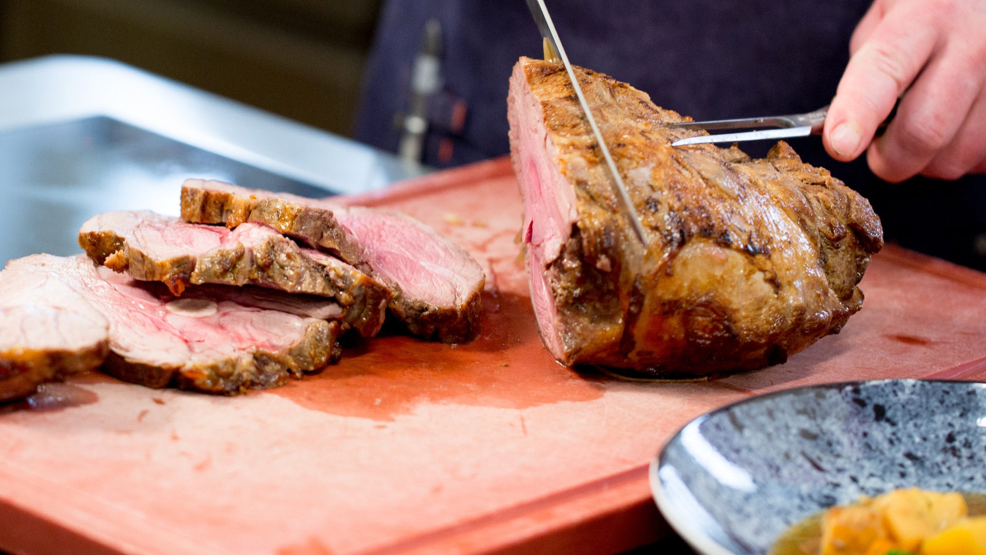 Ist Lammfleisch gesund? Experten widerlegen Mythen über Lammfett