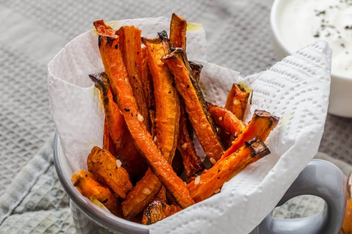 Es ist knuspriger als Pommes Frites und gesünder. Perfekt für ein gesundes Abendessen.