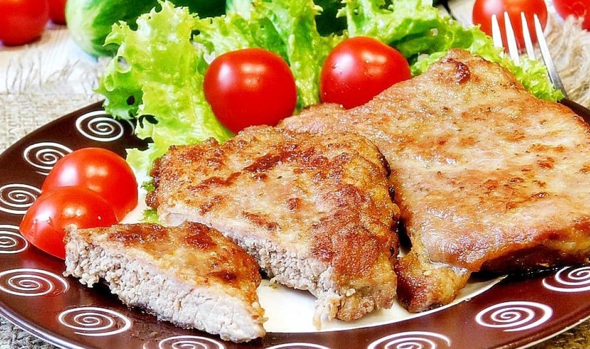 Die Koteletts sind genau die gleichen wie bei Oma – weich und duftend. Das Geheimnis liegt in einer Zutat.