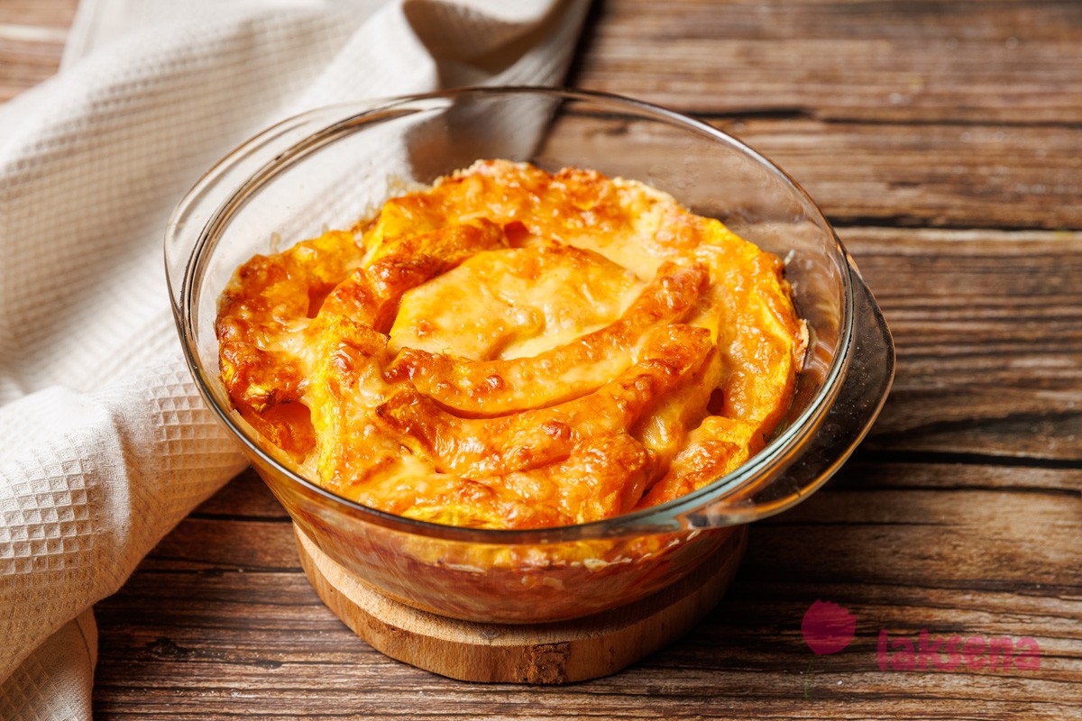 Es gibt nichts Besseres als einen Aufstrich auf frischem Brot. Farbe, Aroma und Geschmack, wie es sich für den Herbst gehört