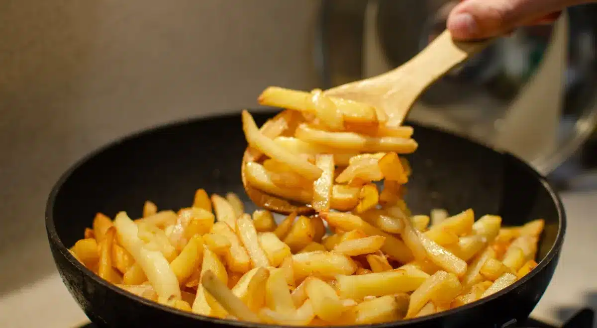 Bratkartoffeln ohne Spritzer: knusprig, goldbraun und sehr lecker