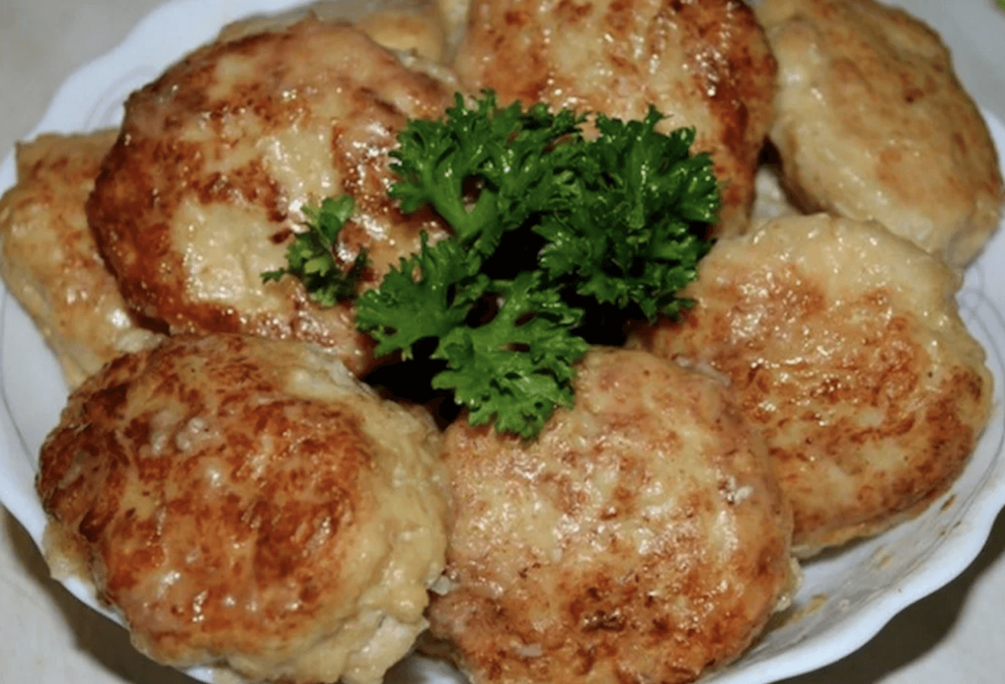 Ist von der Brühe noch Fleisch übrig? Sie können damit ein leckeres Mittagessen für die ganze Familie zubereiten