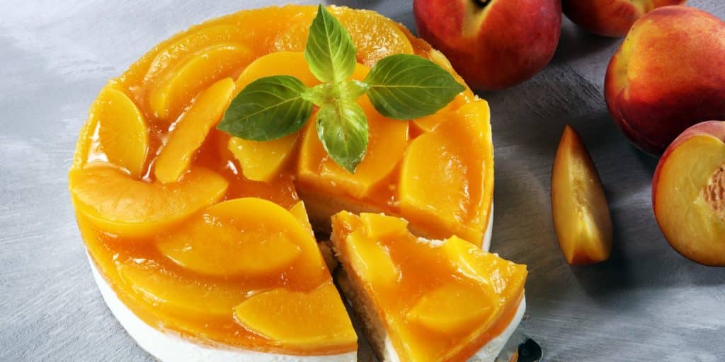 Mit diesem kalten Käsekuchen verabschiede ich den Sommer. Im Herbst schmeckt dieses leichte Dessert noch besser.