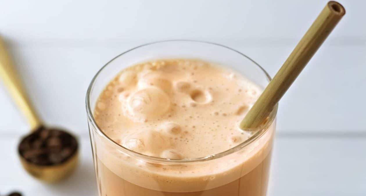 Eine nicht offensichtliche Ergänzung zum Kaffee. Das Glückshormon wird ausgeschüttet, keine Lust mehr auf Süßes